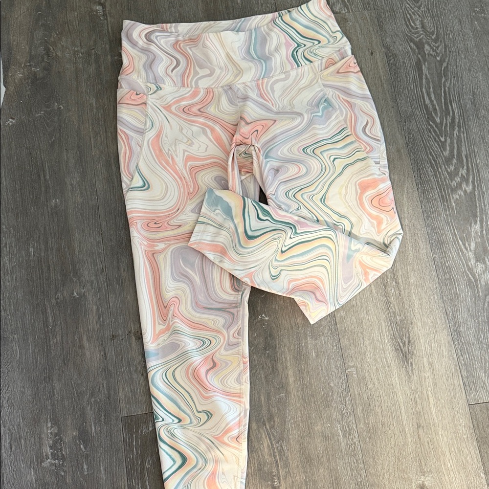 Old Navy Woman’s  Marble High Rise Print Leggings